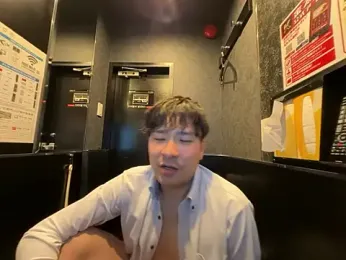 yuuki8910 stripchat stream image