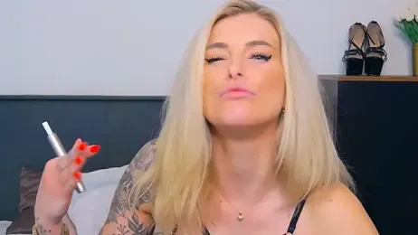 Lia_Benini stripchat stream image