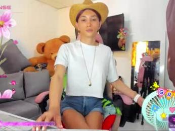 laurencesophiets chaturbate stream image, 26.03.2026 19:00