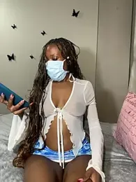 StrawberryXpeach stripchat stream image