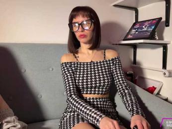 MyshkaNiks bongacams stream image