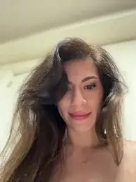 Alyonaqueen_ stripchat stream image