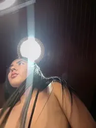 Sofia_Collins- stripchat stream image