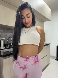 emma_andrew1 stripchat stream image