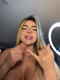 MiaWhitePink_ stripchat stream image, 03.04.2026 04:30
