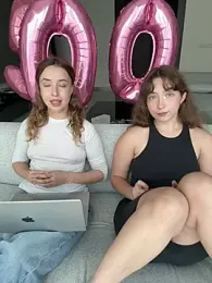 Nura_n_Sarah stripchat stream image