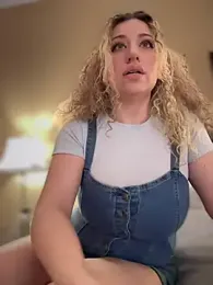 miamellycious stripchat stream image