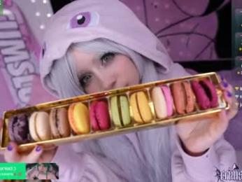 crimsonkitten chaturbate stream image, 06.04.2026 03:40