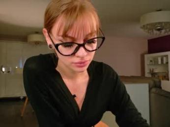 sexxxsirens chaturbate stream image, 06.04.2026 08:00
