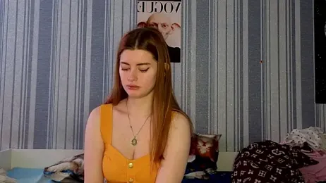 EmiliaCouple stripchat stream image