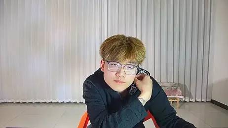 KK-cuteboy stripchat stream image