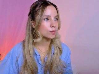 vaiolet-rose camsoda stream image