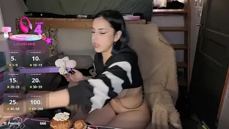 LisandreLaVenale stripchat stream image, 09.04.2026 21:30