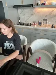 Nura_n_Sarah stripchat stream image