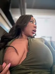 Belle___ stripchat stream image