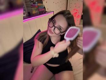 Cris_Mi bongacams stream image, 14.04.2026 20:30