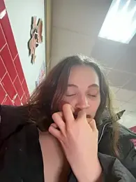 TheYourL stripchat stream image, 15.04.2026 20:10