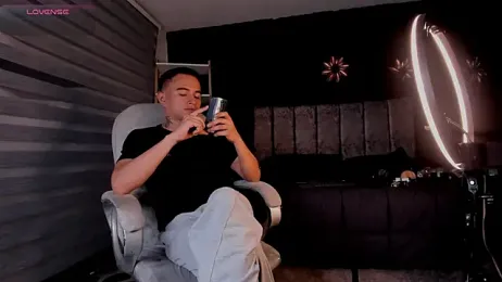 LiamDeep stripchat stream image, 16.04.2026 20:10