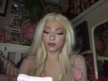 pr1ncesswand chaturbate stream image