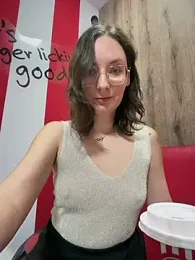 The_Snowwhitee stripchat stream image, 18.04.2026 09:00