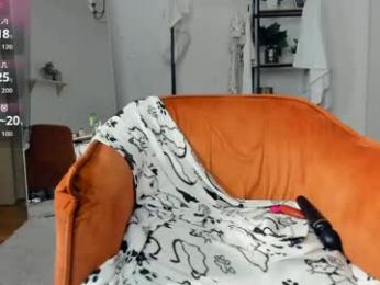 glossybabe_ chaturbate stream image, 19.04.2026 08:10