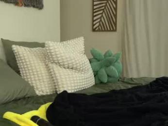 emma_ruby chaturbate stream image, 21.04.2026 18:40