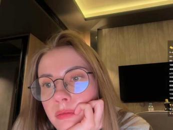 VikkiExtraCheese bongacams stream image, 21.04.2026 17:40