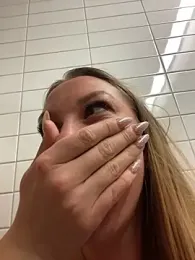 Sweet___Emily stripchat stream image, 27.04.2026 15:10