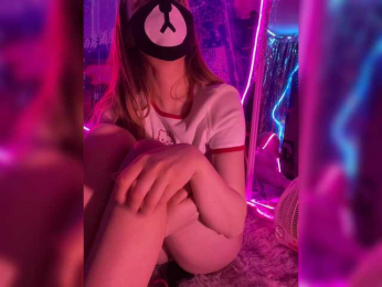 -Summer- bongacams stream image