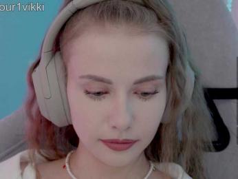 VikkiExtraCheese bongacams stream image, 08.05.2026 21:00