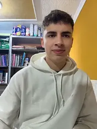 AdrianRinaldi stripchat stream image, 14.05.2026 13:50