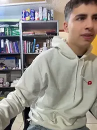 AdrianRinaldi stripchat stream image, 14.05.2026 13:50