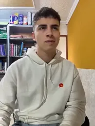 AdrianRinaldi stripchat stream image, 14.05.2026 13:50