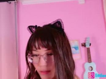 little_effy18_ chaturbate stream image, 15.05.2026 20:50