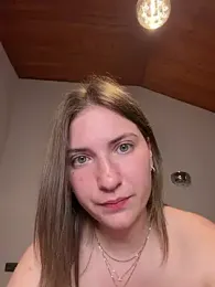 ViviVision99 stripchat stream image, 16.05.2026 16:50