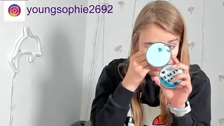 YoungSophie stripchat stream image, 19.05.2026 15:00