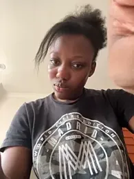KellyaCute_ stripchat stream image, 22.05.2026 20:50