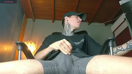 david_huge stripchat stream image, 23.05.2026 01:20