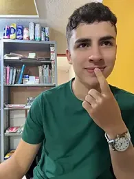 AdrianRinaldi stripchat stream image, 24.05.2026 15:30