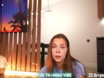 mon1_day chaturbate stream image, 27.05.2026 15:00