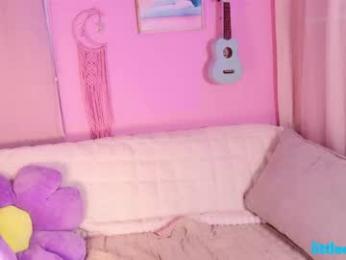 little_effy18_ chaturbate stream image, 29.05.2026 00:40