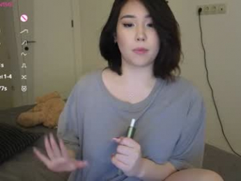 ki_mi chaturbate stream image