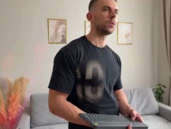 muscularfriend chaturbate stream image, 14.07.2026 08:20
