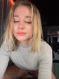 SSSATIVA_model stripchat stream image