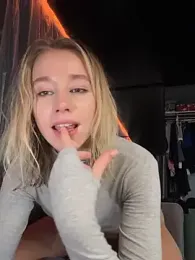 SSSATIVA_model stripchat stream image