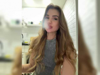 SweetyMia bongacams stream image