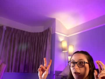 littlee33 chaturbate stream image