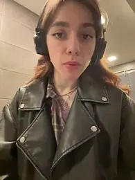 Lily__Belle stripchat stream image