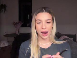 Maci Reynolds flirt4free stream image