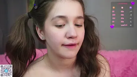 AmiLewis stripchat stream image